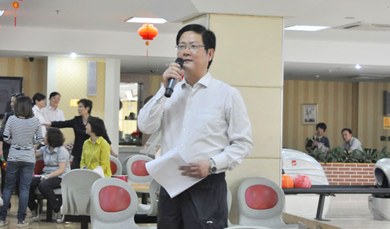 華億集團(tuán)副總裁陳愛(ài)國(guó)做簡(jiǎn)短的開(kāi)賽陳詞