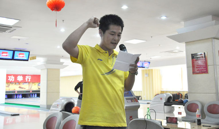 運(yùn)動(dòng)員代表宣誓