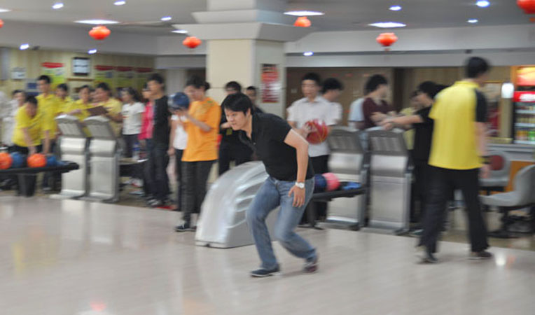 項(xiàng)領(lǐng)總裁親自上陣參加比賽