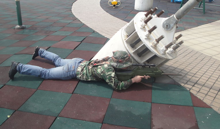 緊張刺激的真人CS項目——潛伏狙擊