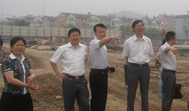 安徽華億集團副總裁吳文駿介紹華億項目情況