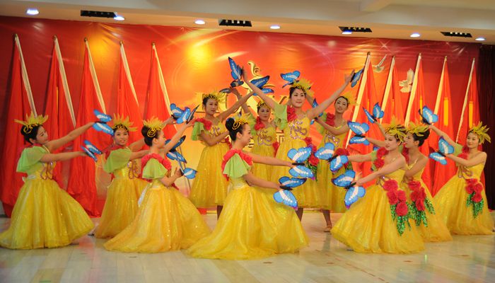 精彩的文藝表演