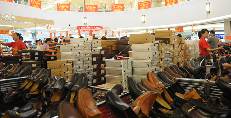 時(shí)尚鞋品備貨充足