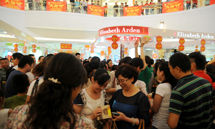 “大搶節(jié)”派發(fā)的禮品受歡迎