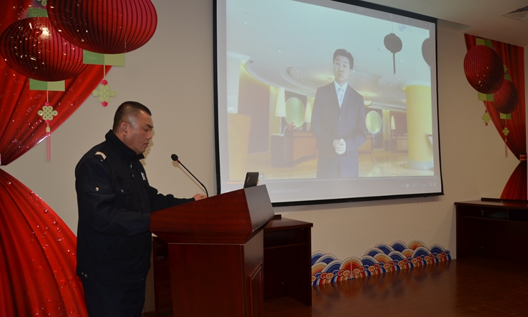 安保部胡政泉給大家講解消費安全課程