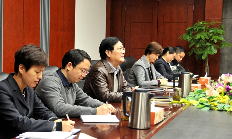 陳愛國書記匯報華億集團黨建工作